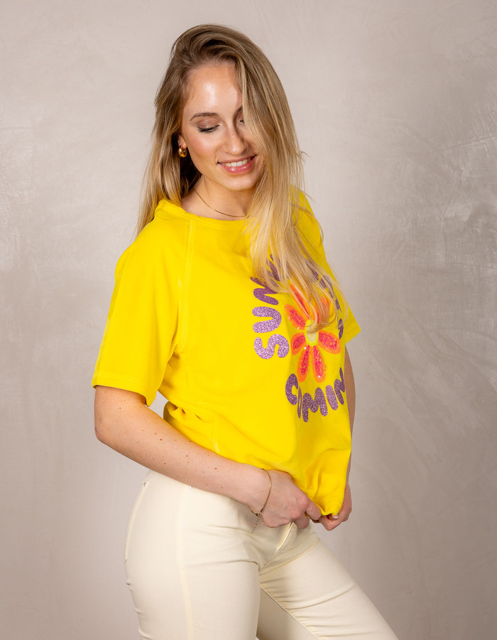 Grace t-shirt geel