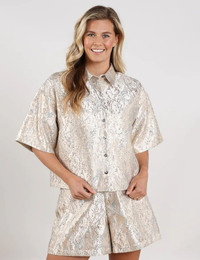 Leena - Blouse met driekwartmouwen en elegante pasvorm in goud en cloudy tint