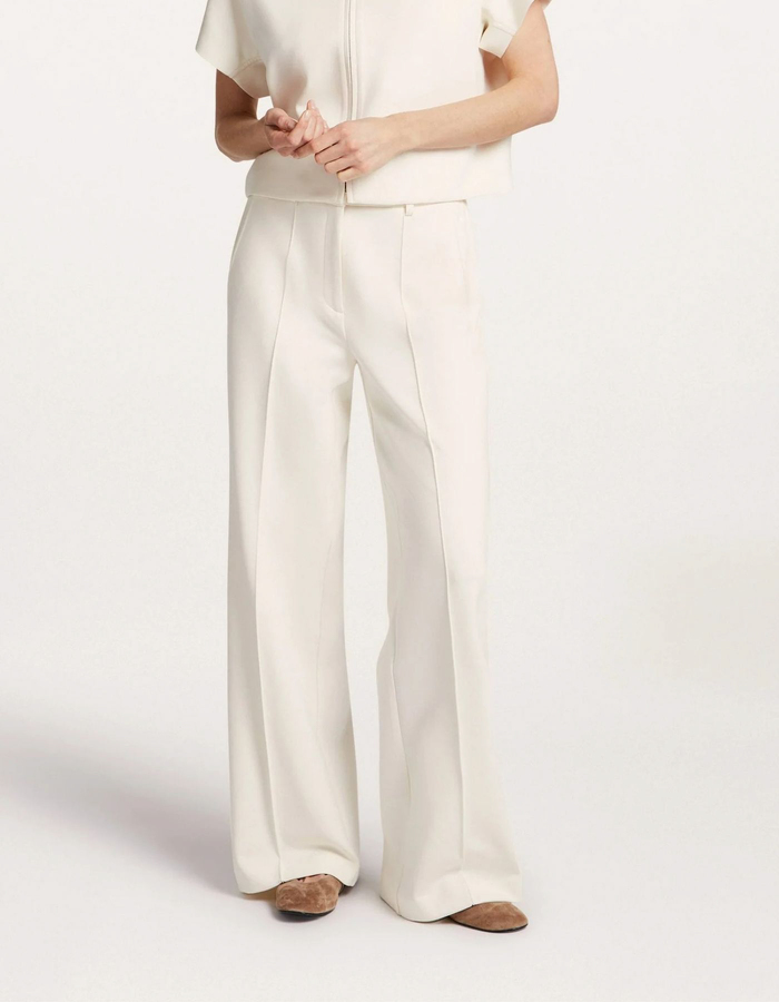 Yuka - broek met normale pasvorm en half wijde pijpen