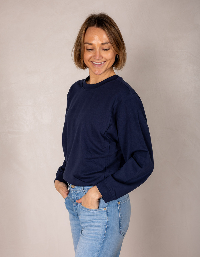 Navy sweater in biologisch katoen