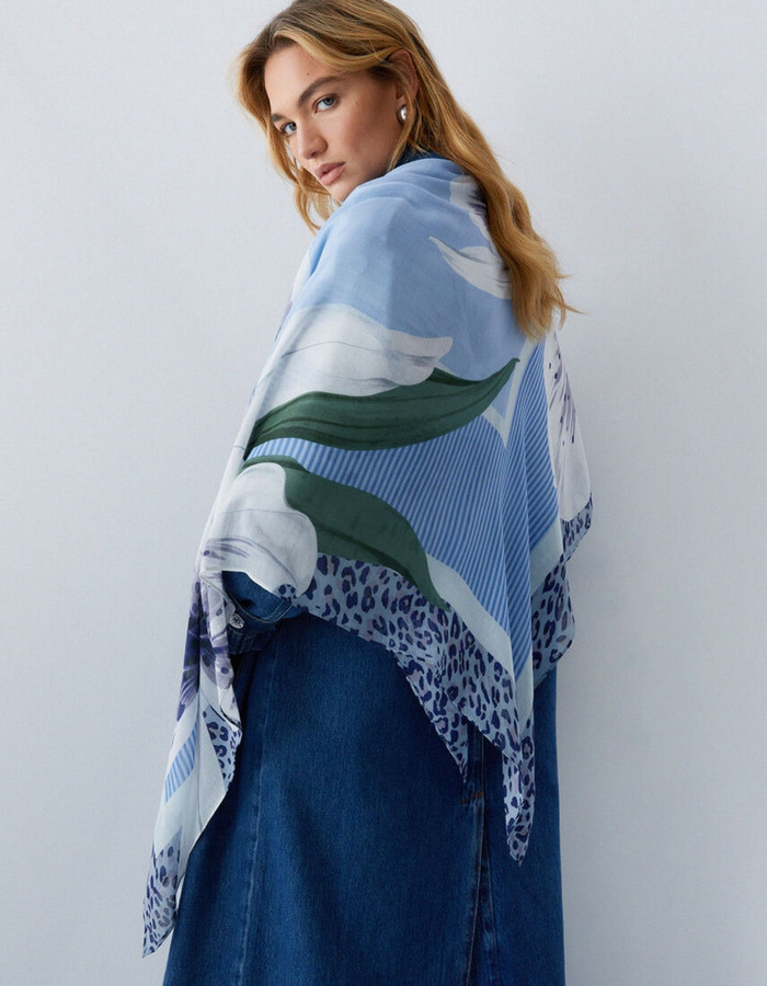 Grote sjaal met orchidee print