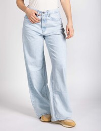 Skater - Wide leg jeans met mid-waist en 90’s look
