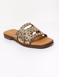 GENOA - Gouden metallic sandaal met geperforeerde details