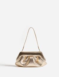 Gouden clutchtas met geplooid detail en schouderriem