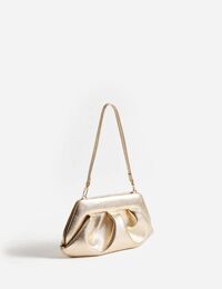 Gouden clutchtas met geplooid detail en schouderriem