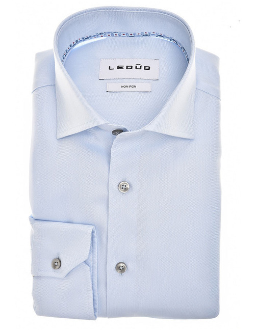 Non-iron hemd wide spread kraag lichtblauw
