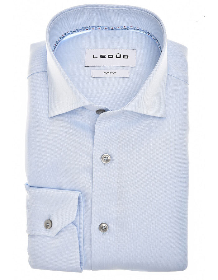 Non-iron hemd wide spread kraag lichtblauw
