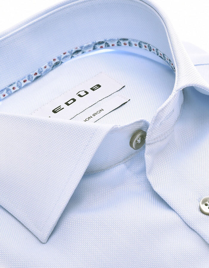 Non-iron hemd wide spread kraag lichtblauw