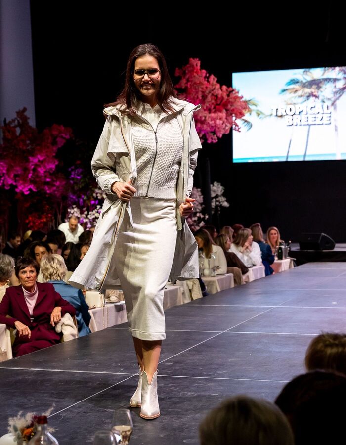 Tropical Breeze - Romanie