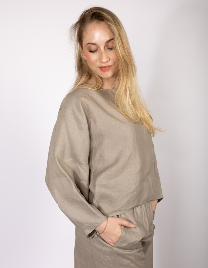 NIALINI - Linnen blouse met ronde hals en relaxed fit