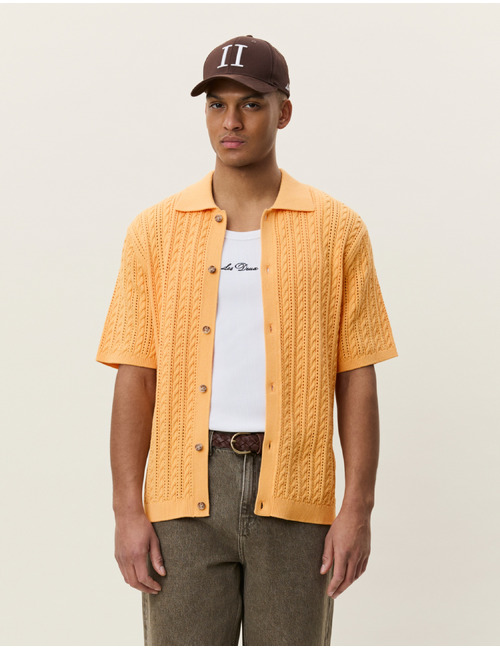 Gebreid gilet met kabelstructuur in oranje