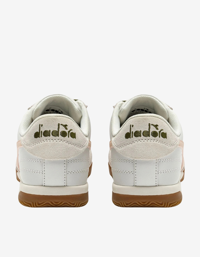 Sneakers met suède en gum zool in roze en zilver