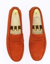 Oranje suède loafer met klassieke pennyband