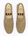 Beige suède loafer met klassieke pennyband