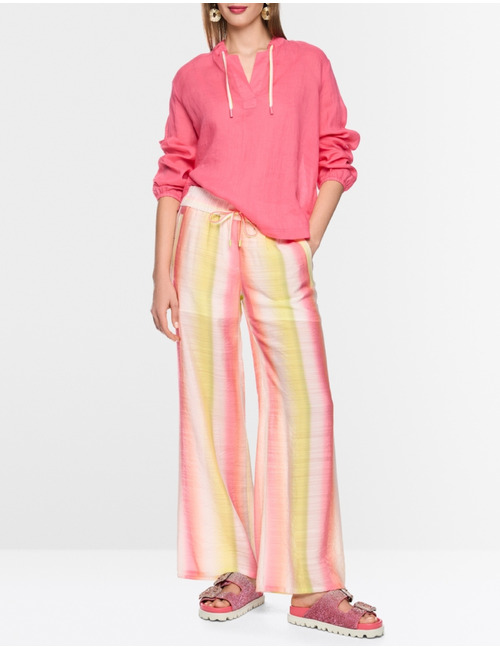 Blouse met lange mouwen in lichte ramee met opstaande kraag