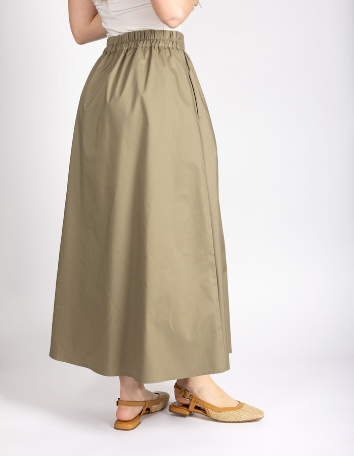 RUMI - Pistache A-lijn rok in katoen met elegante lengte