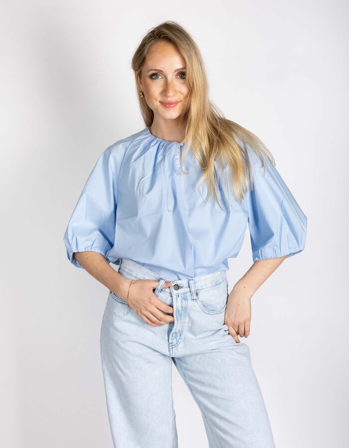FQSENNY - Blauwe blouse met ballonmouwen en losse pasvorm