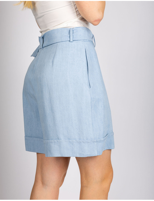 FRIDA - Blauwe bermuda met ceintuur en elegante plooien