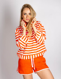 Oranje gestreepte badstof sweater met kap