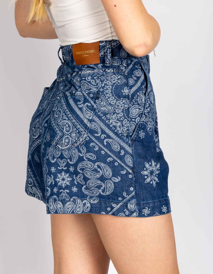 Bermuda met paisleyprint en hoge taille