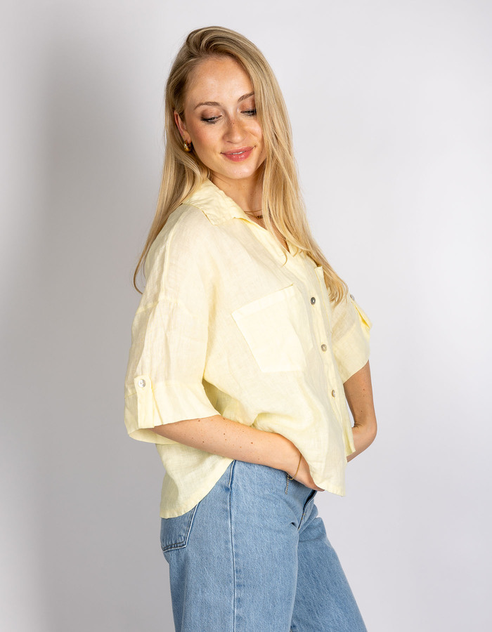 Kimy And Sally bloes geel