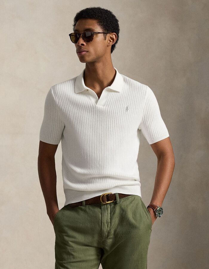 Witte ribgebreide katoenen polo sweater met korte mouwen