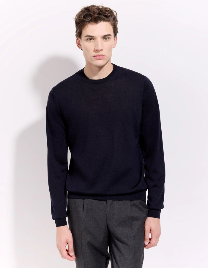The Royal Merino Sweater Superfine 120’s Dark Blue