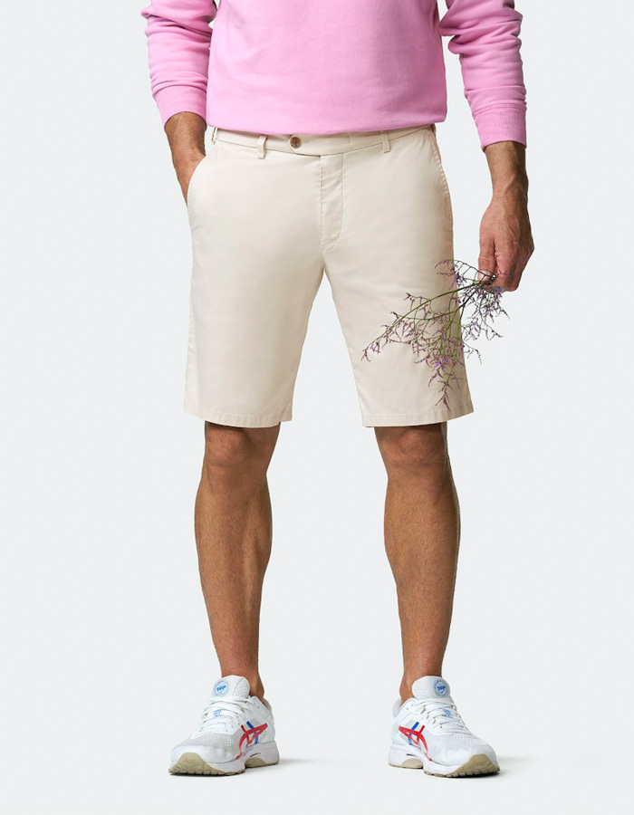 Katoenen bermuda met stretch en AMF-stiksel beige