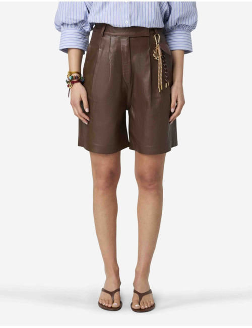 Peyah - Leren bermuda met moderne pasvorm