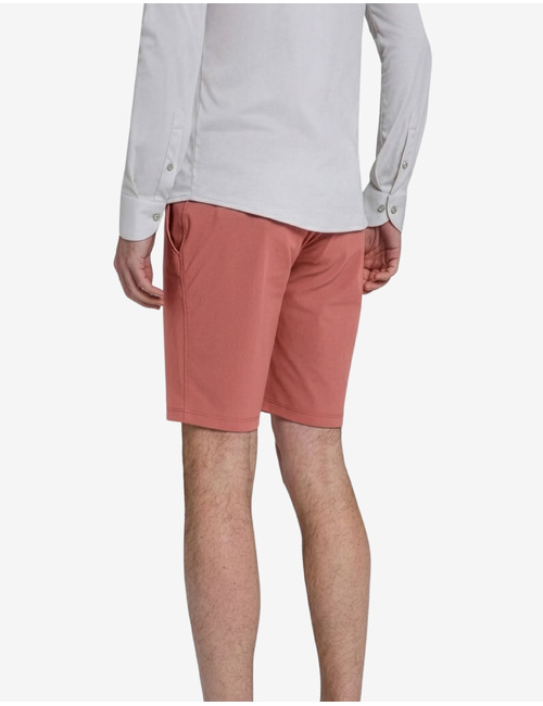 Sensitive travel shorts in slim fit
