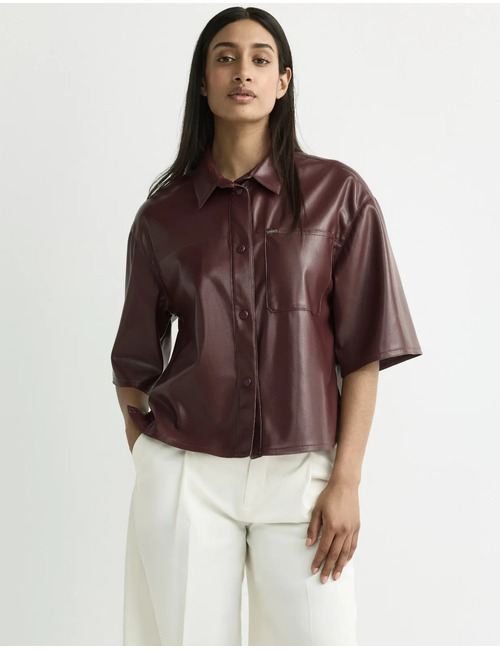 Horris - faux leather blouse met drukknoopsluiting