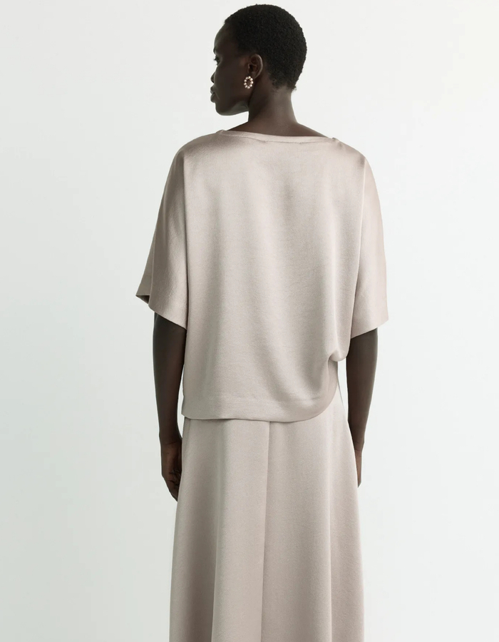 Hettie - Blouse en satin avec détail froncé