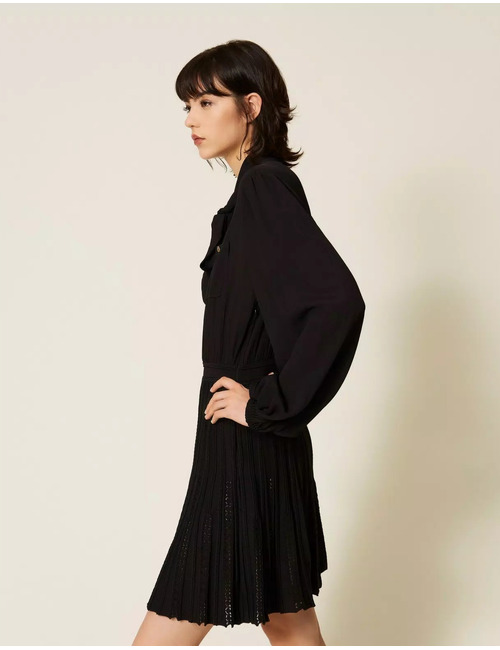 robe courte avec jupe en maille