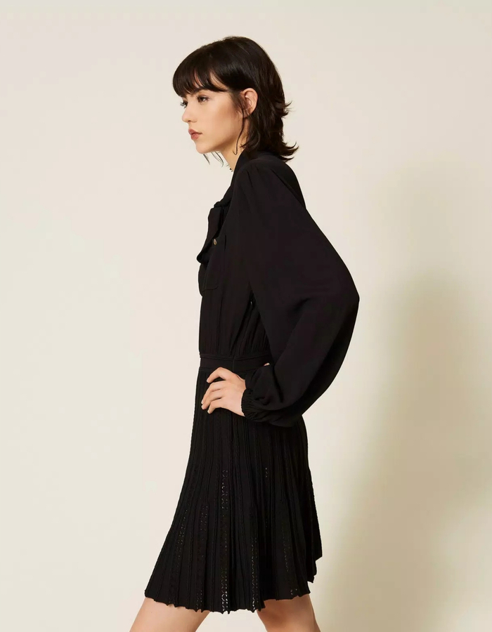 robe courte avec jupe en maille