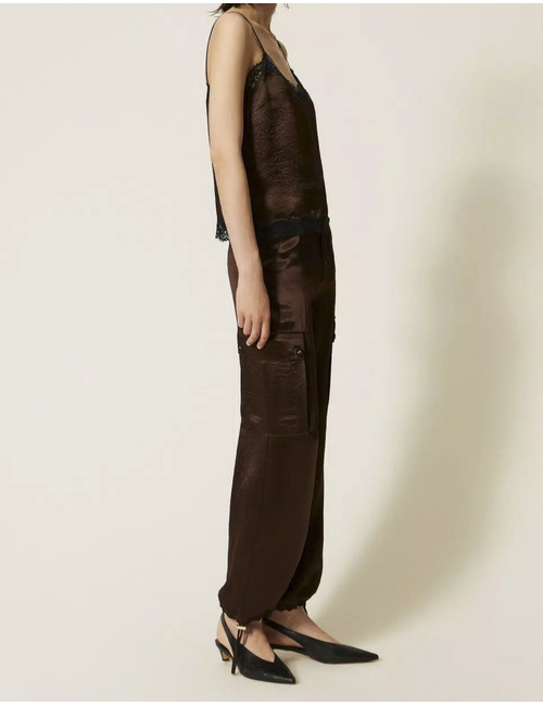 Pantalon cargo en satin froissé darkness brown