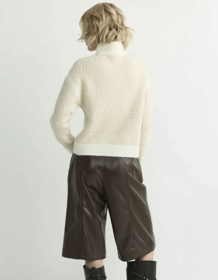 Anando - cardigan in wolmix met mohair en bouclette-effect