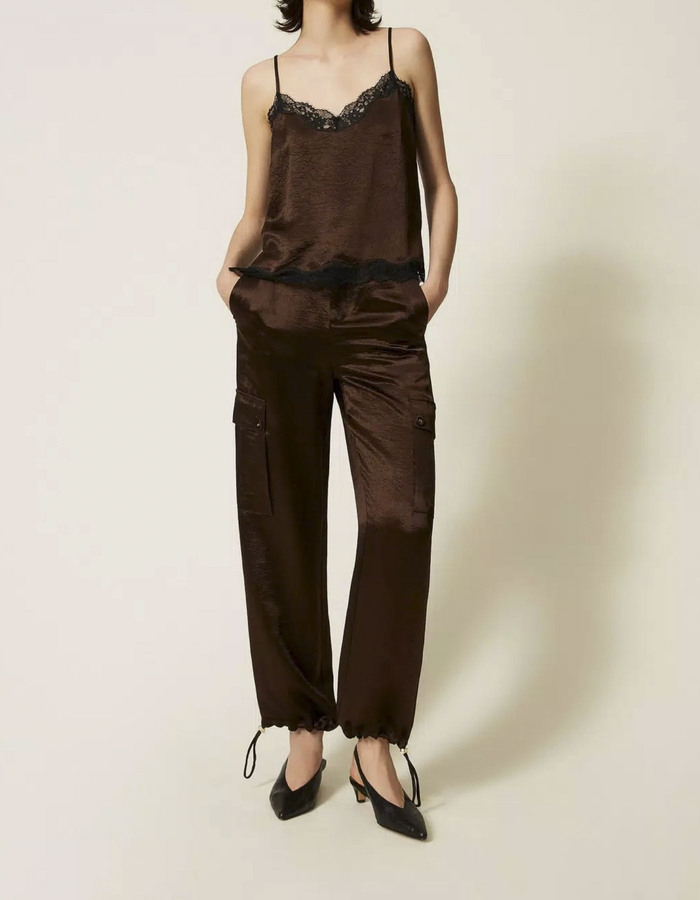 Pantalon cargo en satin froissé darkness brown