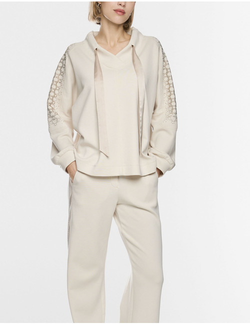 Oversized sweatshirt met hotfixsteentjes en satijnen details