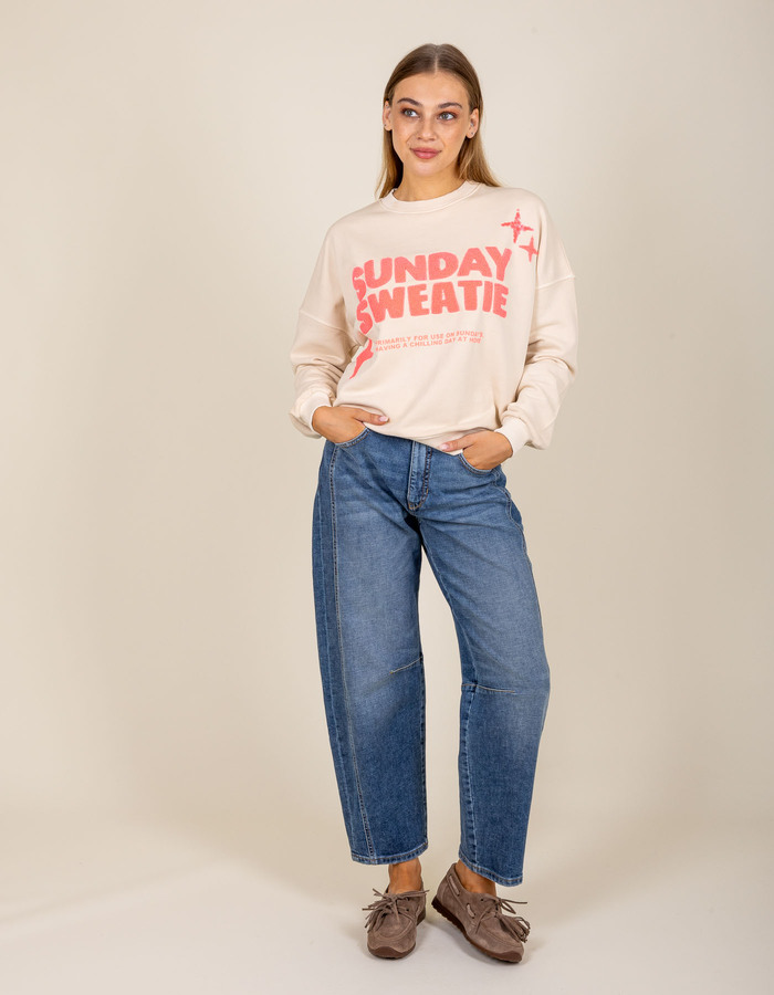 Sweater met Sunday Sweatie print