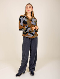 Pull en jacquard à motif camouflage
