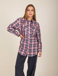 Chemise à carreaux avec double fermeture boutonnée