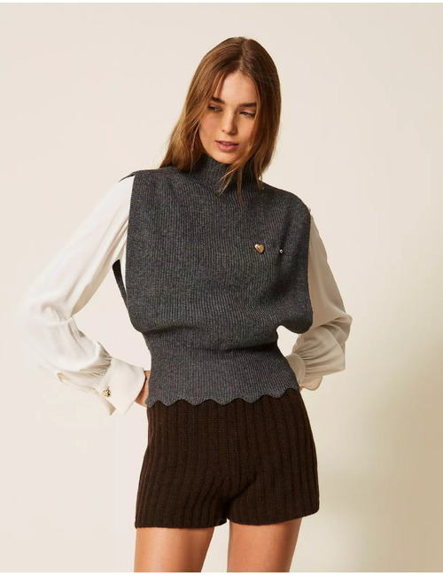 Pull en laine mélangée avec broche