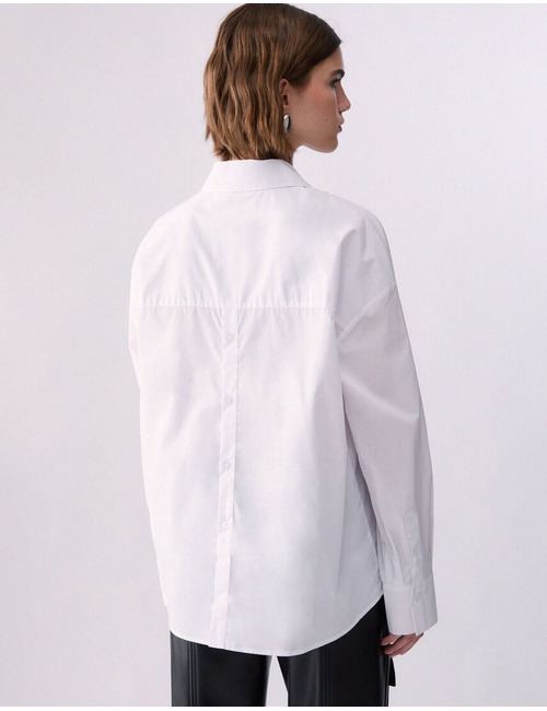 bloes in popeline met geborduurd rugdetail