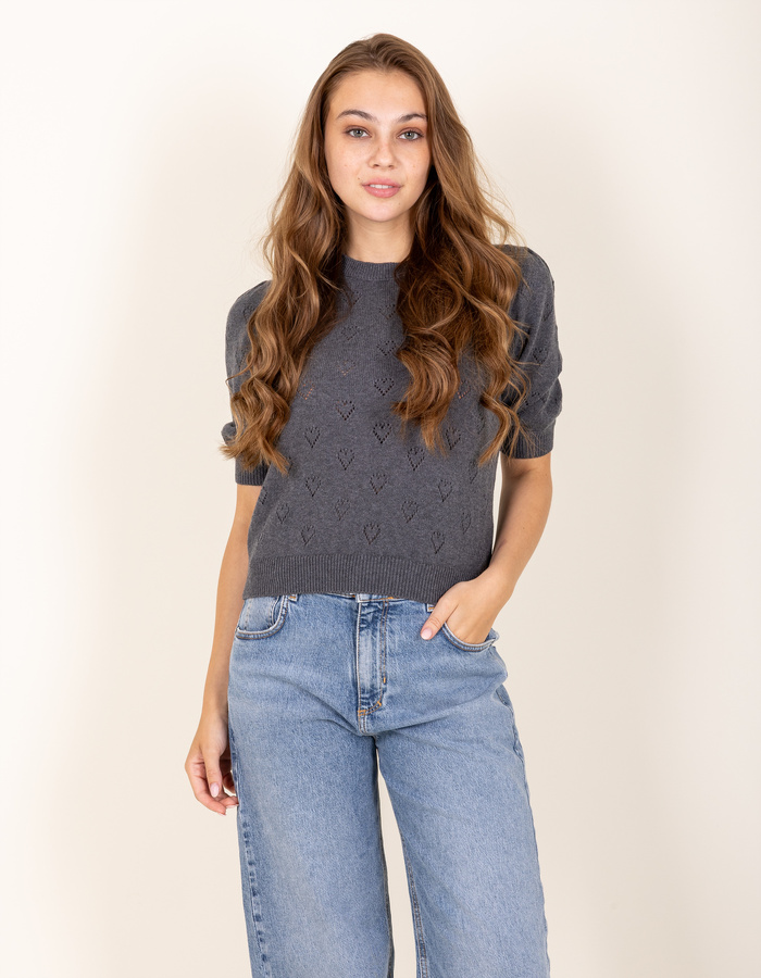 Pull en maille à motif de cœurs brun tabac clair