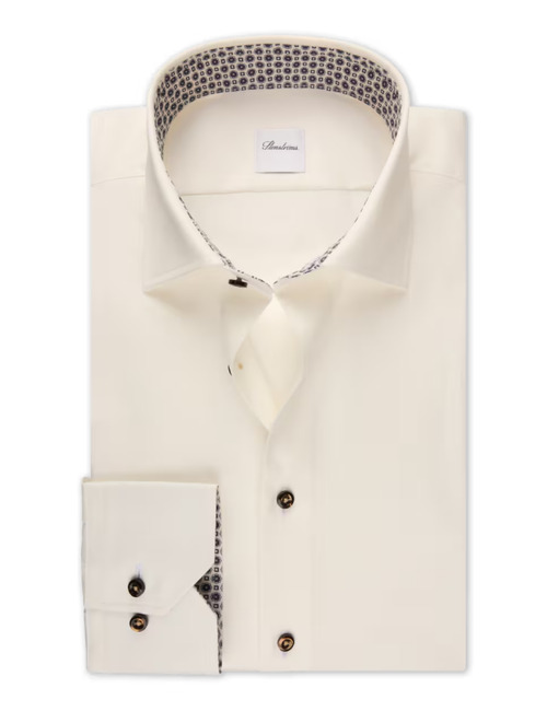 Regular champagnekleurig twill hemd met contrasterende details