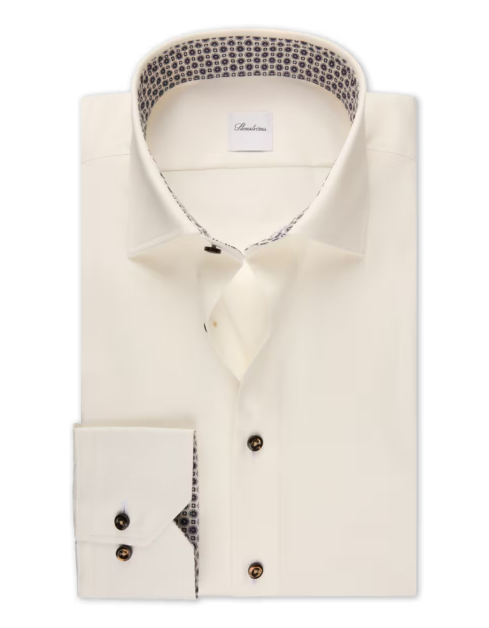 Regular champagnekleurig twill hemd met contrasterende details