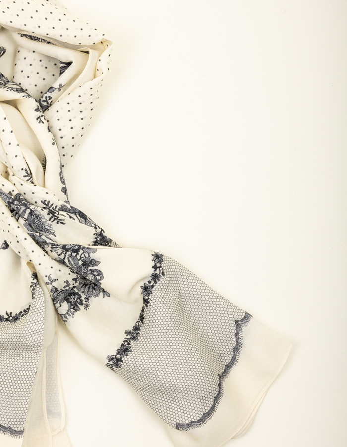Foulard à imprimé floral romantique et pois
