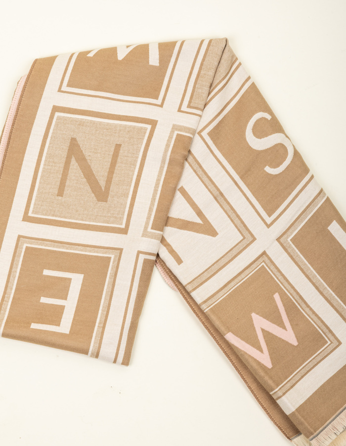 Sjaal met grafisch Twinset logodessin