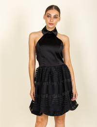 Robe courte à col halter et jupe volumineuse noir
