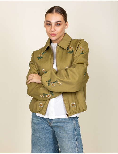 Veste brodée à fleurs